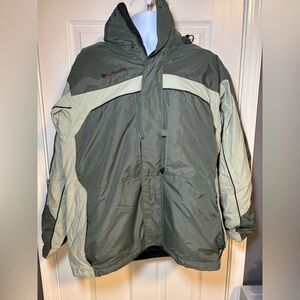 Columbia Cross Tierra green and cream coat with zip in liner and zip off hood-L